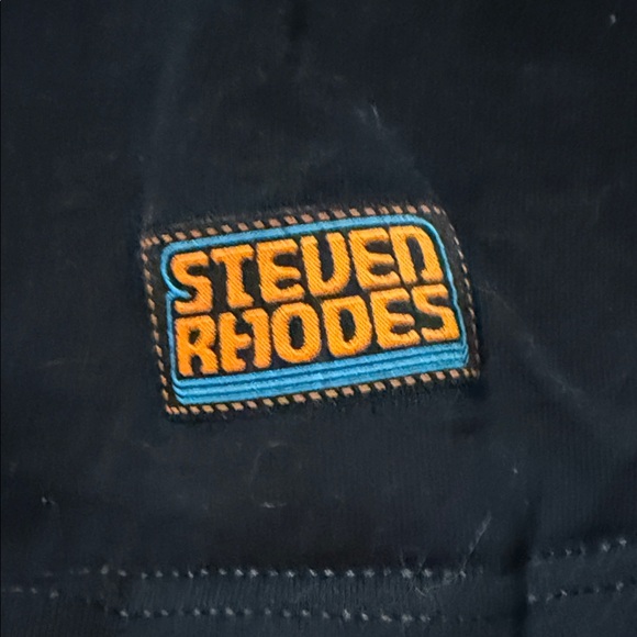 Steven Rhodes Black T-Shirt Caring for Demon Cat - Picture 2 of 8